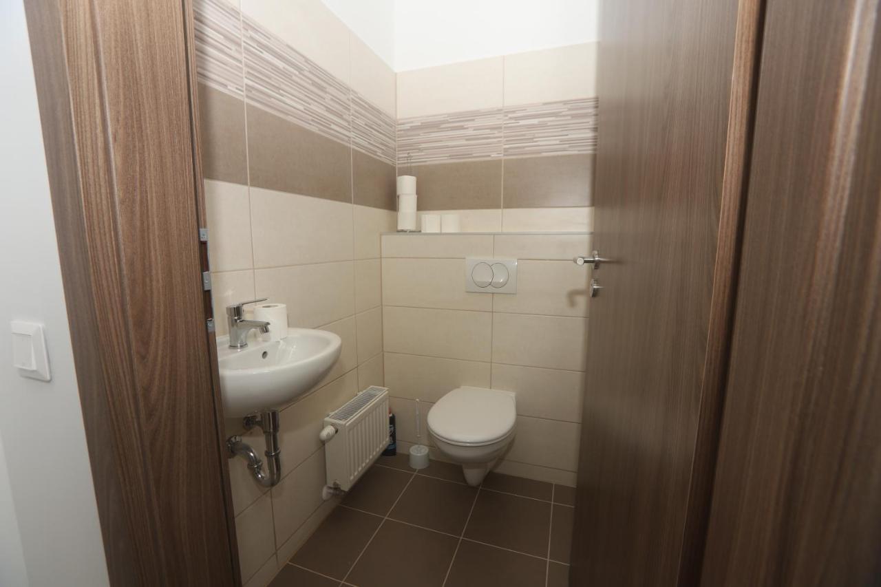 קצ'קמט Adam Guesthouse I. מראה חיצוני תמונה
