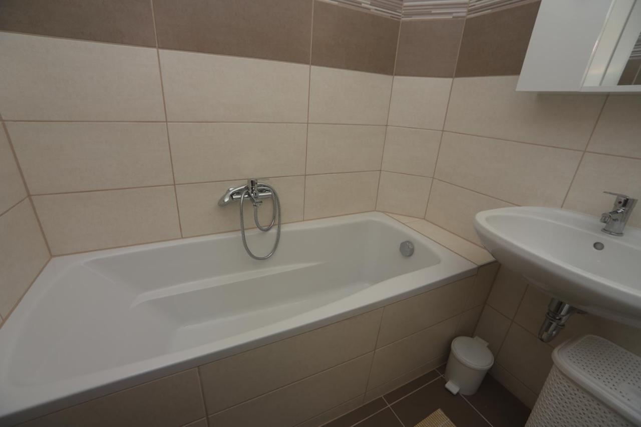 קצ'קמט Adam Guesthouse I. מראה חיצוני תמונה